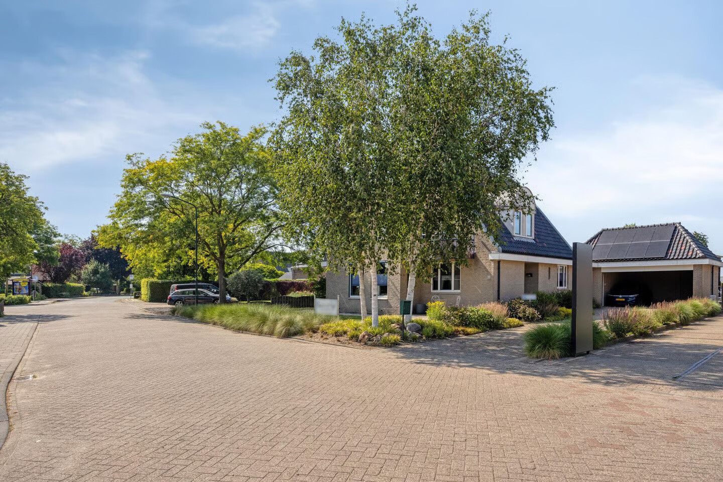 Vrijstaande woning te koop: Hoofdstraat 62, Genderen
