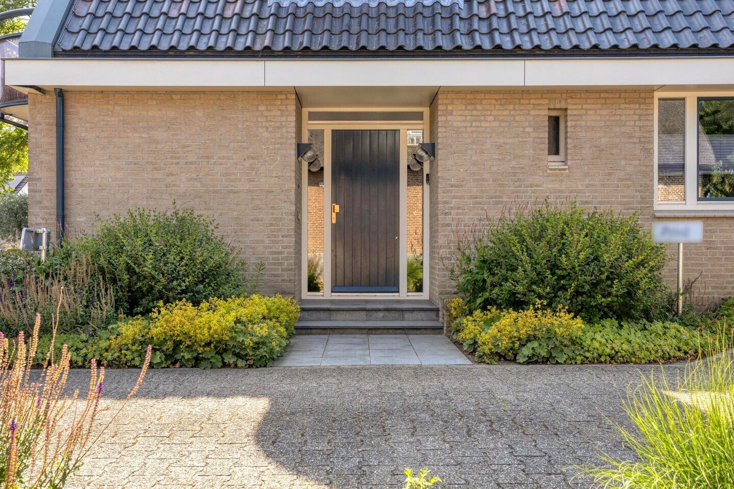 Vrijstaande woning te koop: Hoofdstraat 62, Genderen