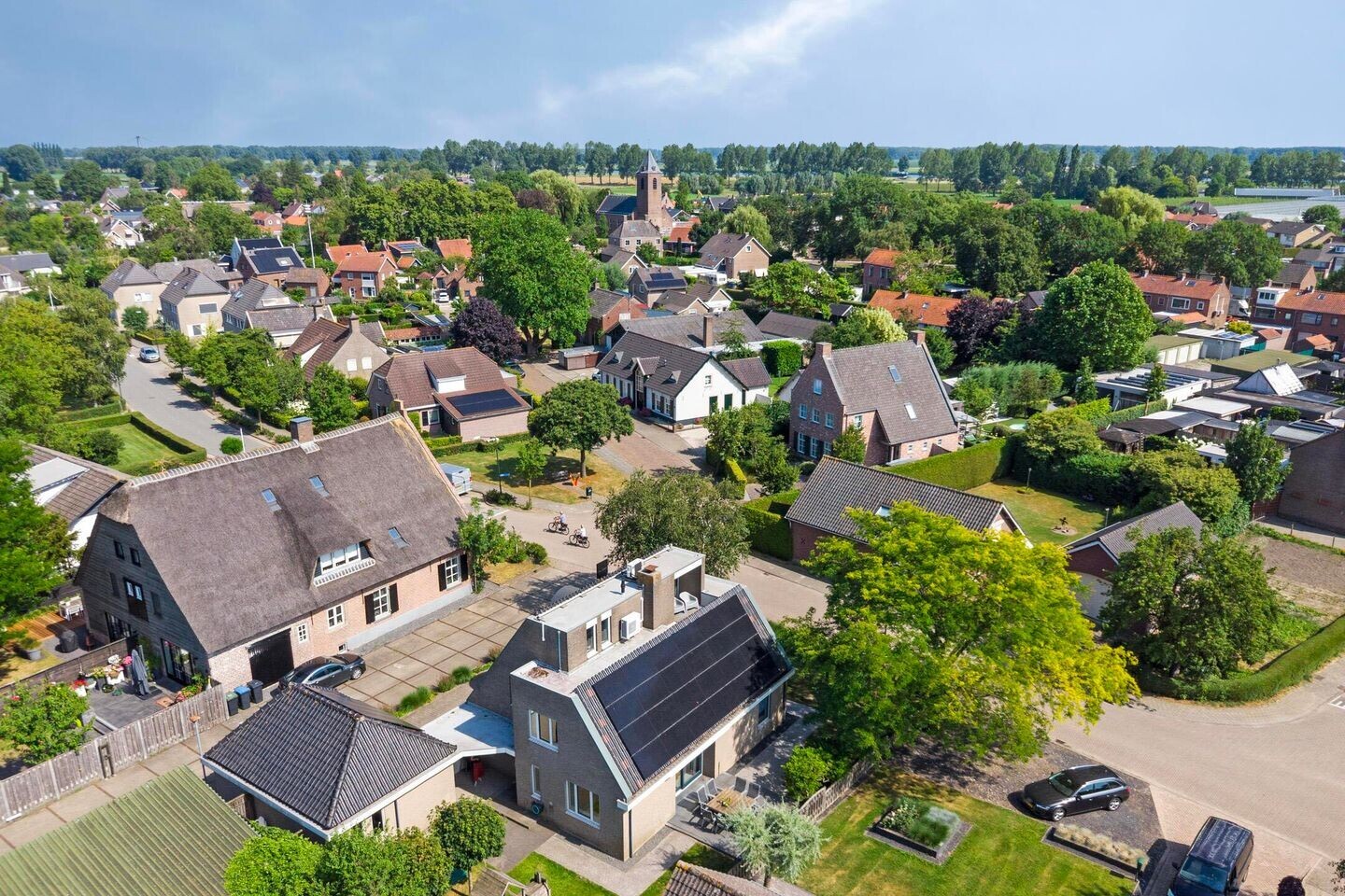 Vrijstaande woning te koop: Hoofdstraat 62, Genderen