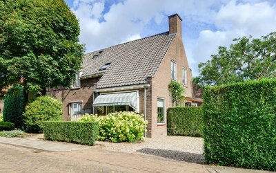 Huis te koop Hoek 10