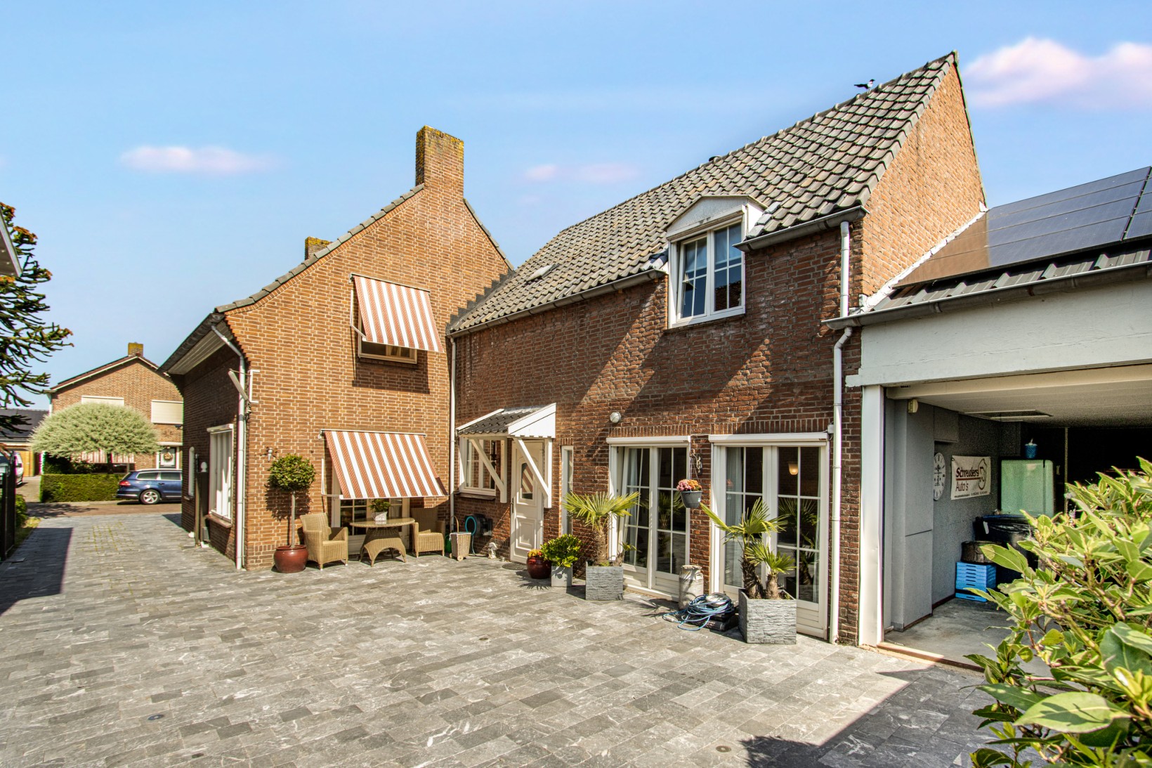 Twee-onder-één-kap te koop: Wilhelminastraat 12, Andel