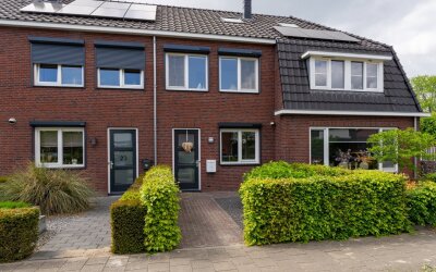 Dokter Esseveldlaan 25