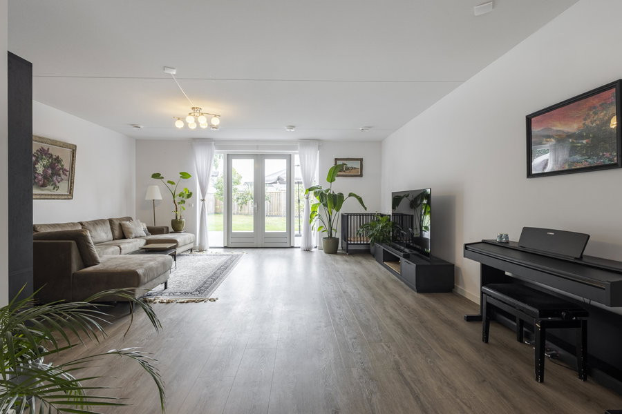 Twee-onder-één-kap te koop: Vijfmorgen 2H, Rijswijk (Nb)