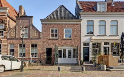 Hoogstraat 13