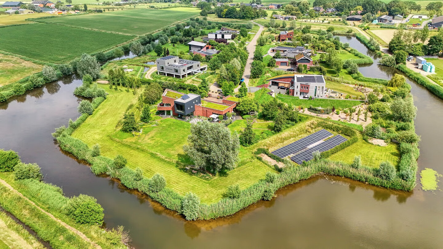 Vrijstaande woning te koop: Kraaiveld 5, Woudrichem