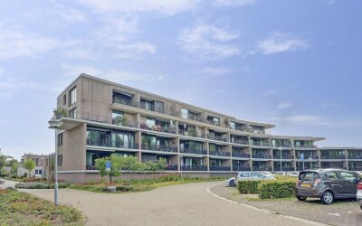 Kloostertuin 64