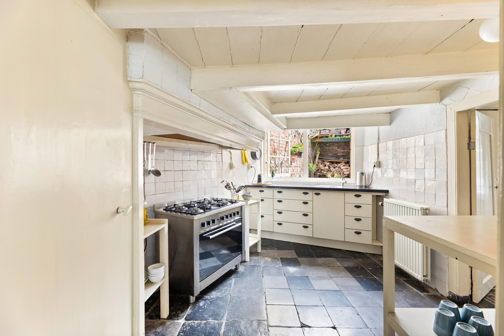 Tussenwoning te koop: Latijnse Schoolstraat 15, Middelburg