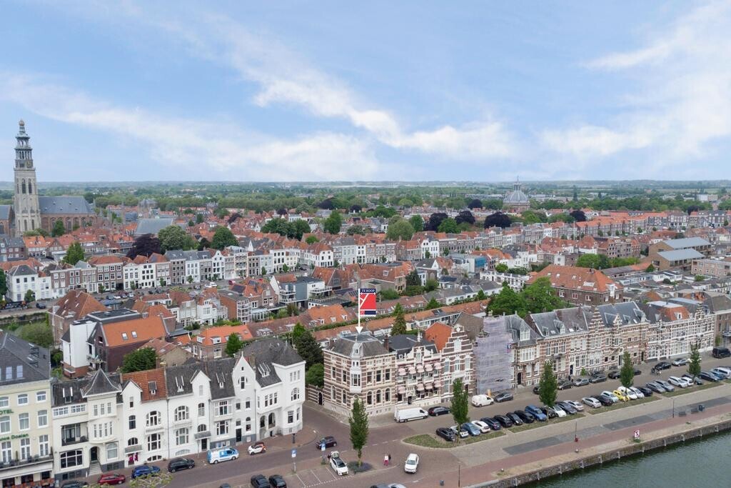 Hoekwoning te koop: Loskade 17, Middelburg