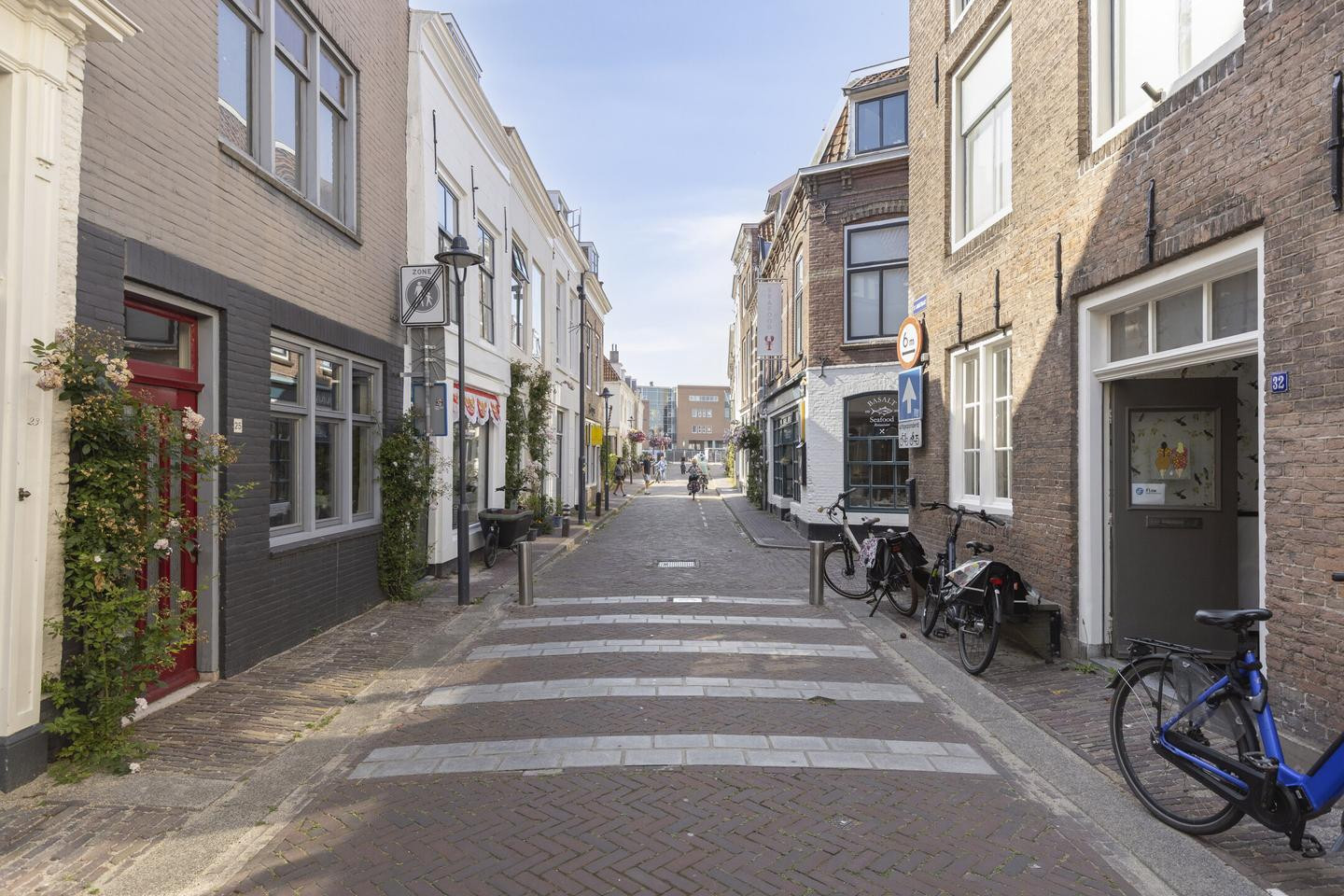Tussenwoning te koop: Sint Janstraat 25, Middelburg