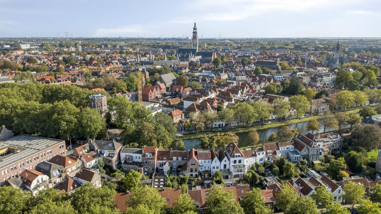 Tussenwoning te koop: Herengracht 16, Middelburg