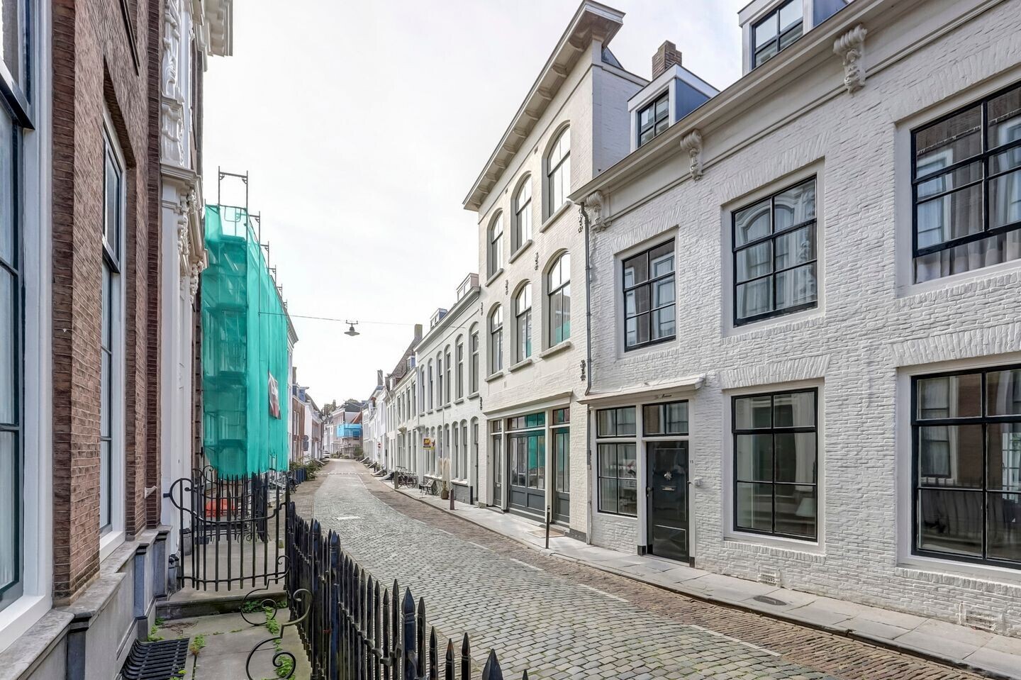 Tussenwoning te koop: Koepoortstraat 13, Middelburg