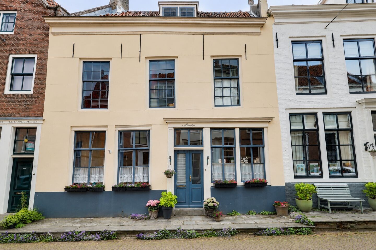 Tussenwoning te koop: Schuitvlotstraat 14, Middelburg