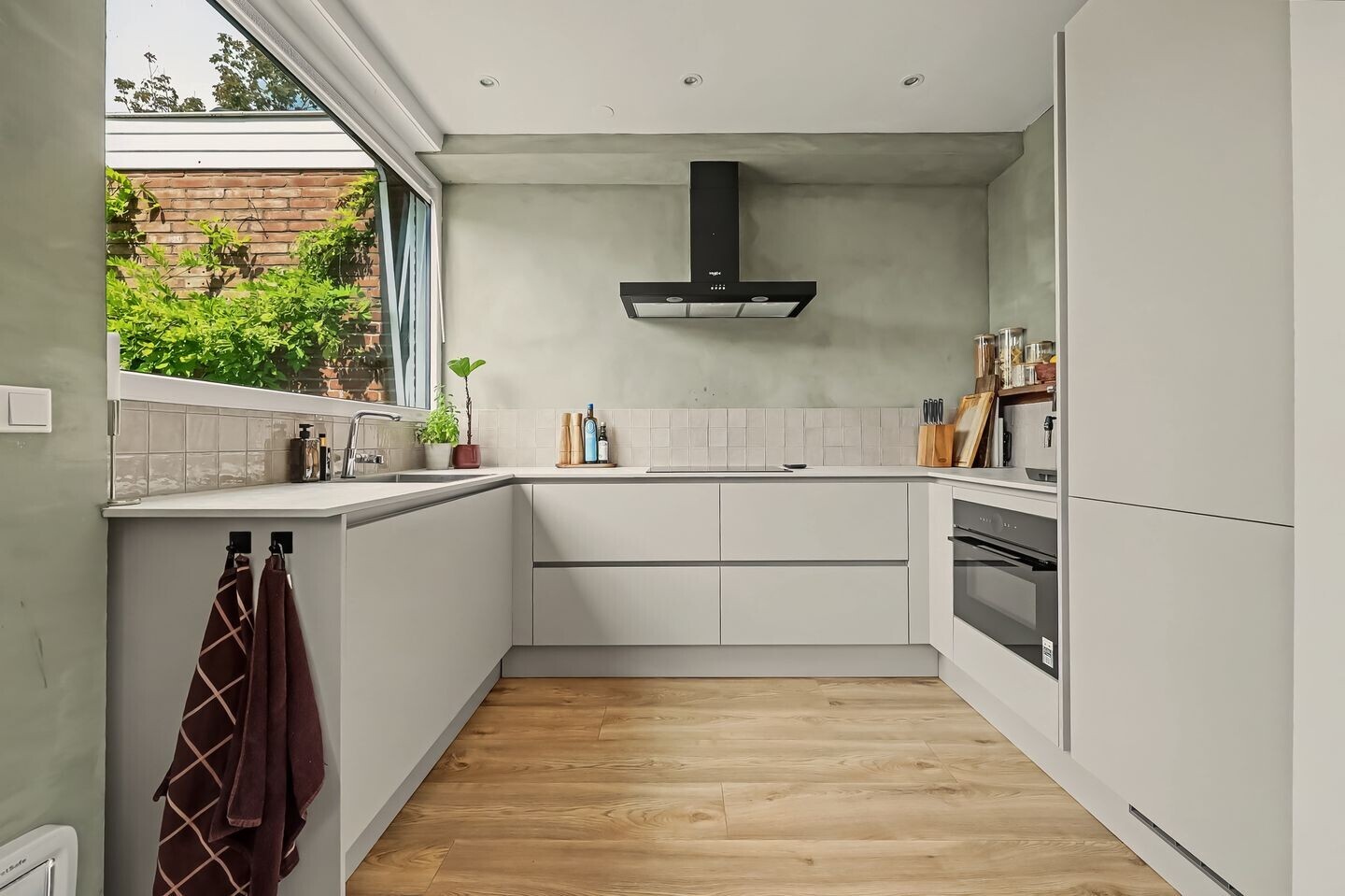 Tussenwoning te koop: Zacharias Jansenstraat 49, Middelburg