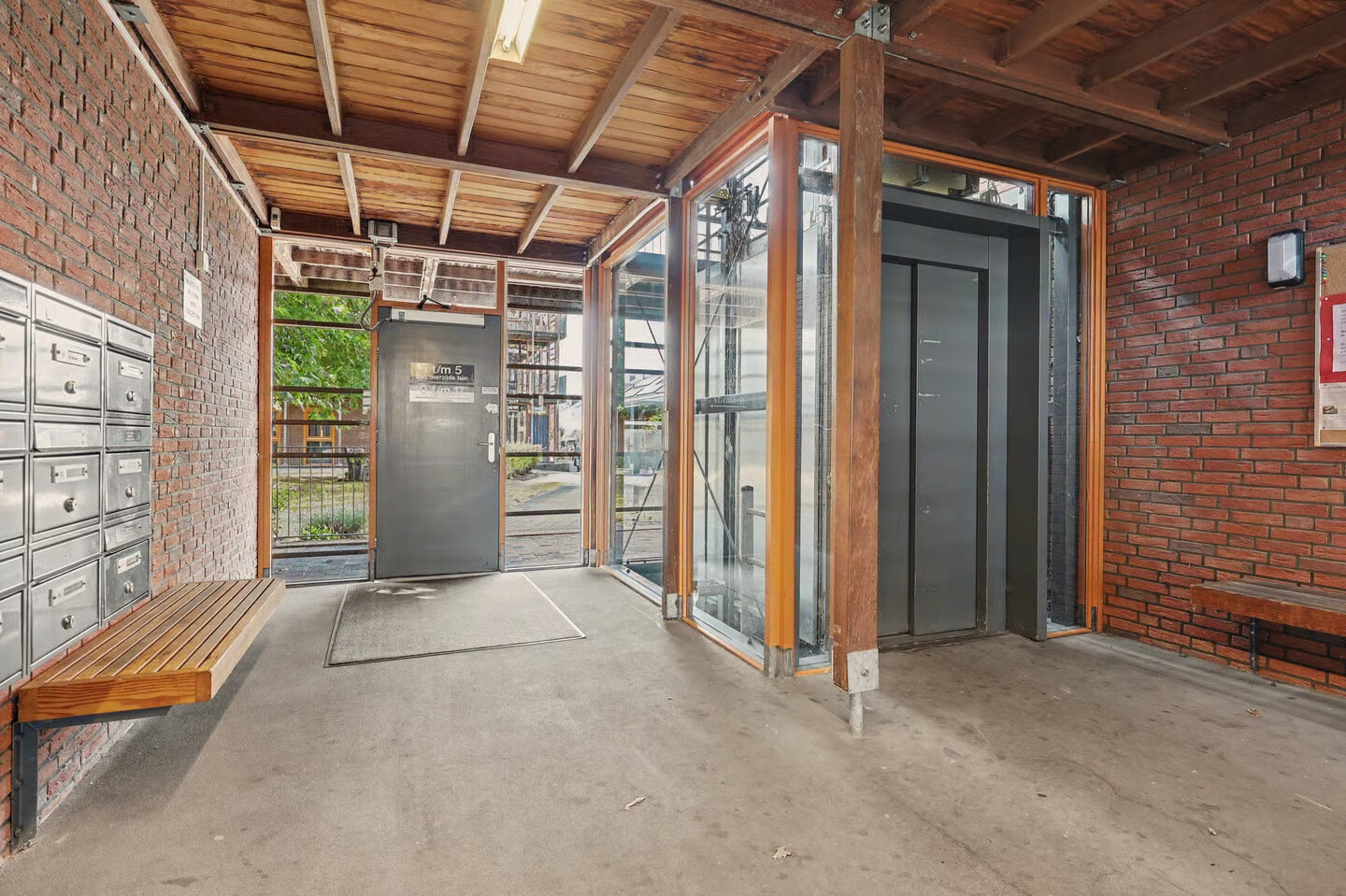Appartement te koop: Nieuwerkerckeplein 11, Middelburg