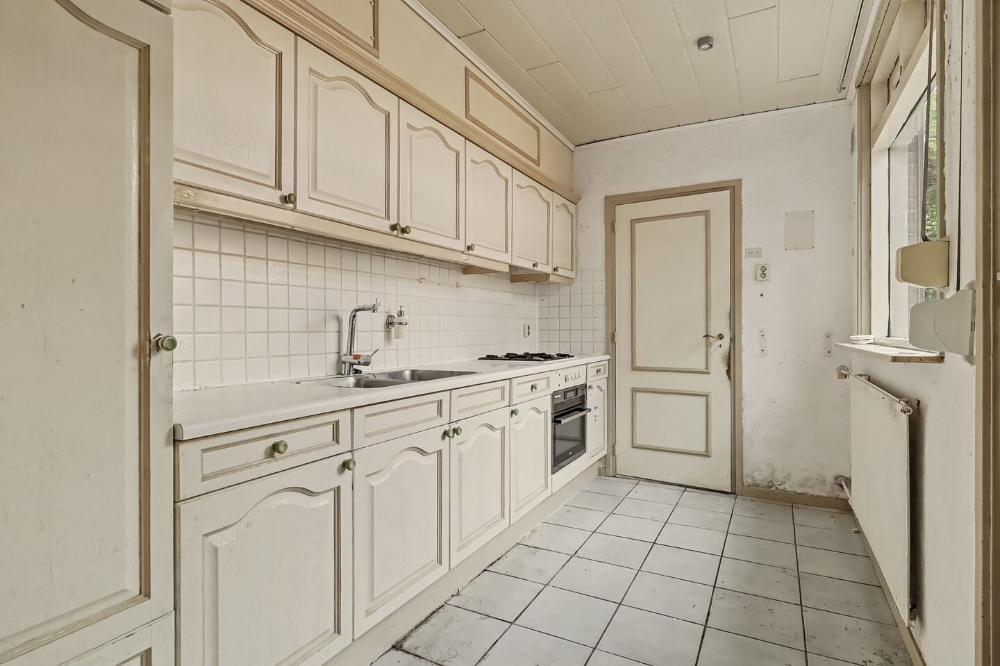 Tussenwoning te koop: Nieuwe Vlissingseweg 164, Middelburg