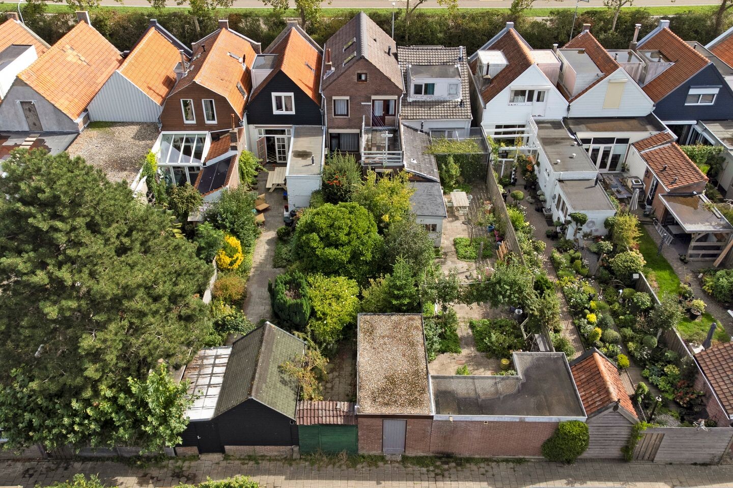 Tussenwoning te koop: Nieuwe Vlissingseweg 164, Middelburg