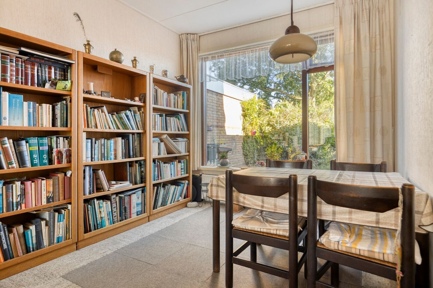 Tussenwoning te koop: Abeelseweg 43, Middelburg