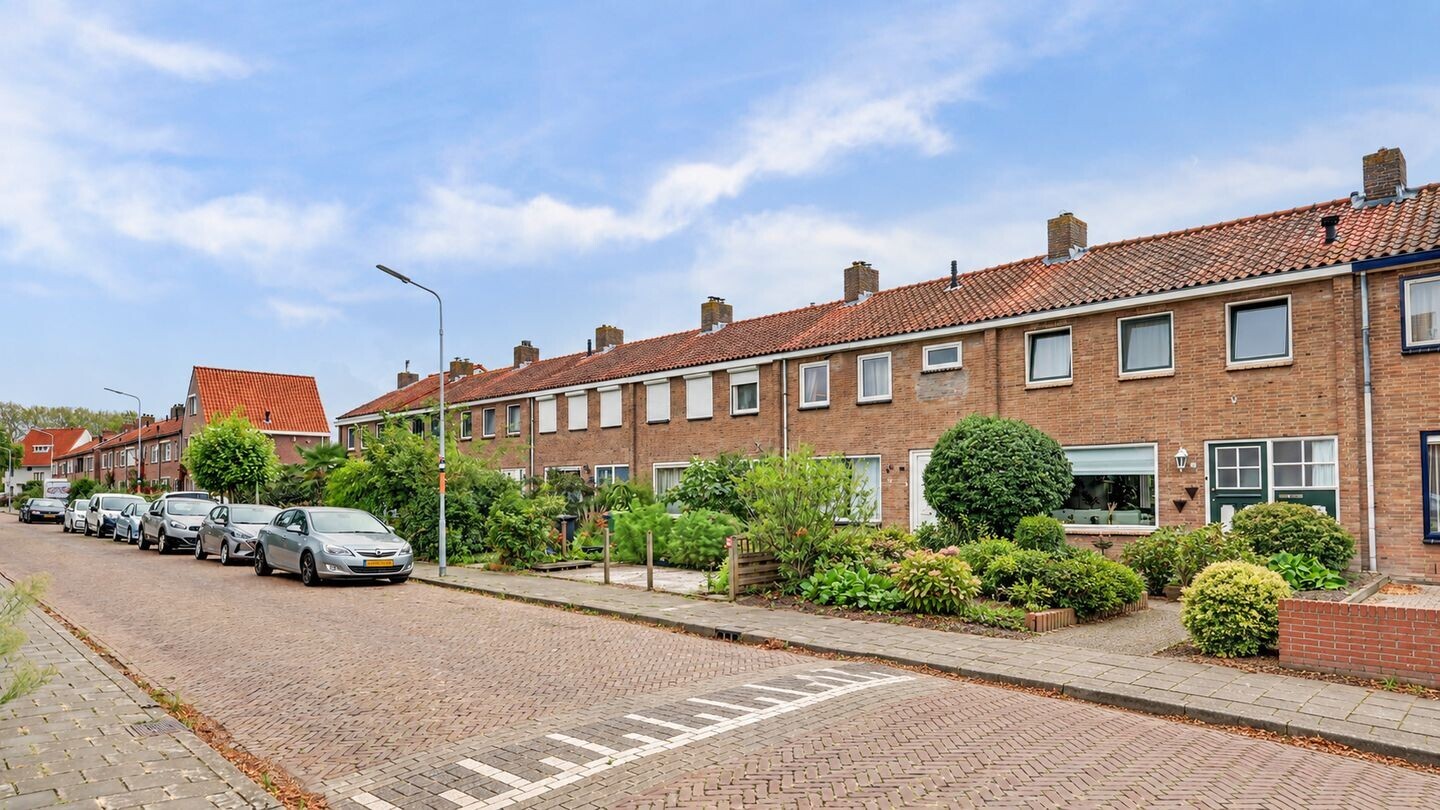 Tussenwoning te koop: IJsselstraat 84, Middelburg