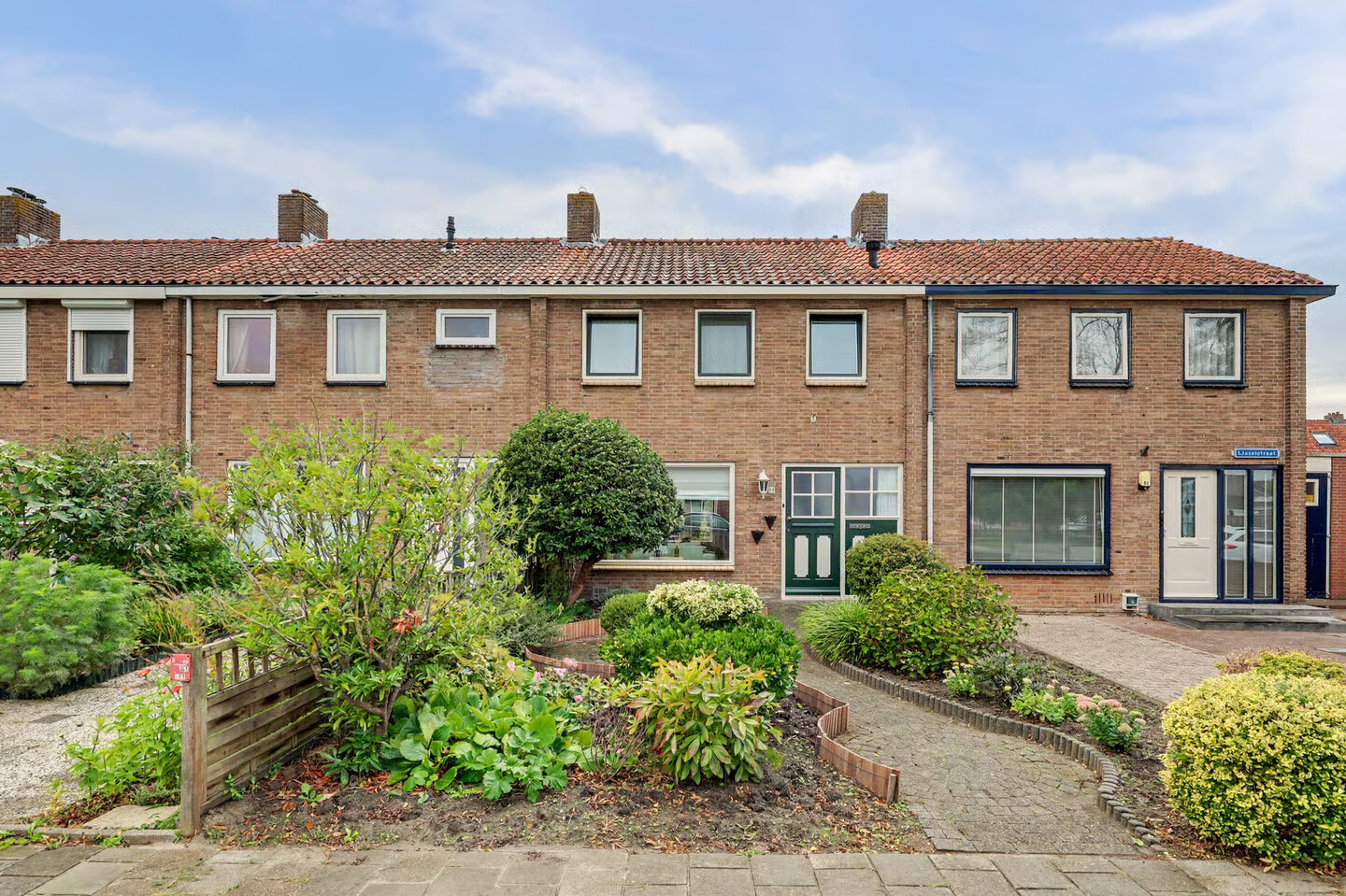 Tussenwoning te koop: IJsselstraat 84, Middelburg