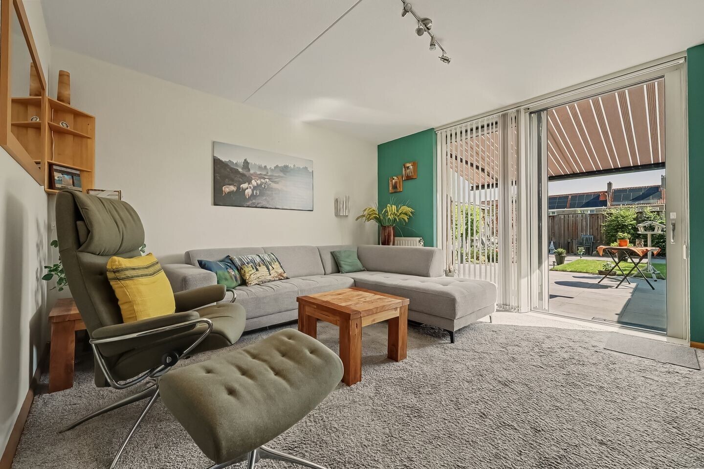 Tussenwoning te koop: Volkerakstraat 15, Middelburg