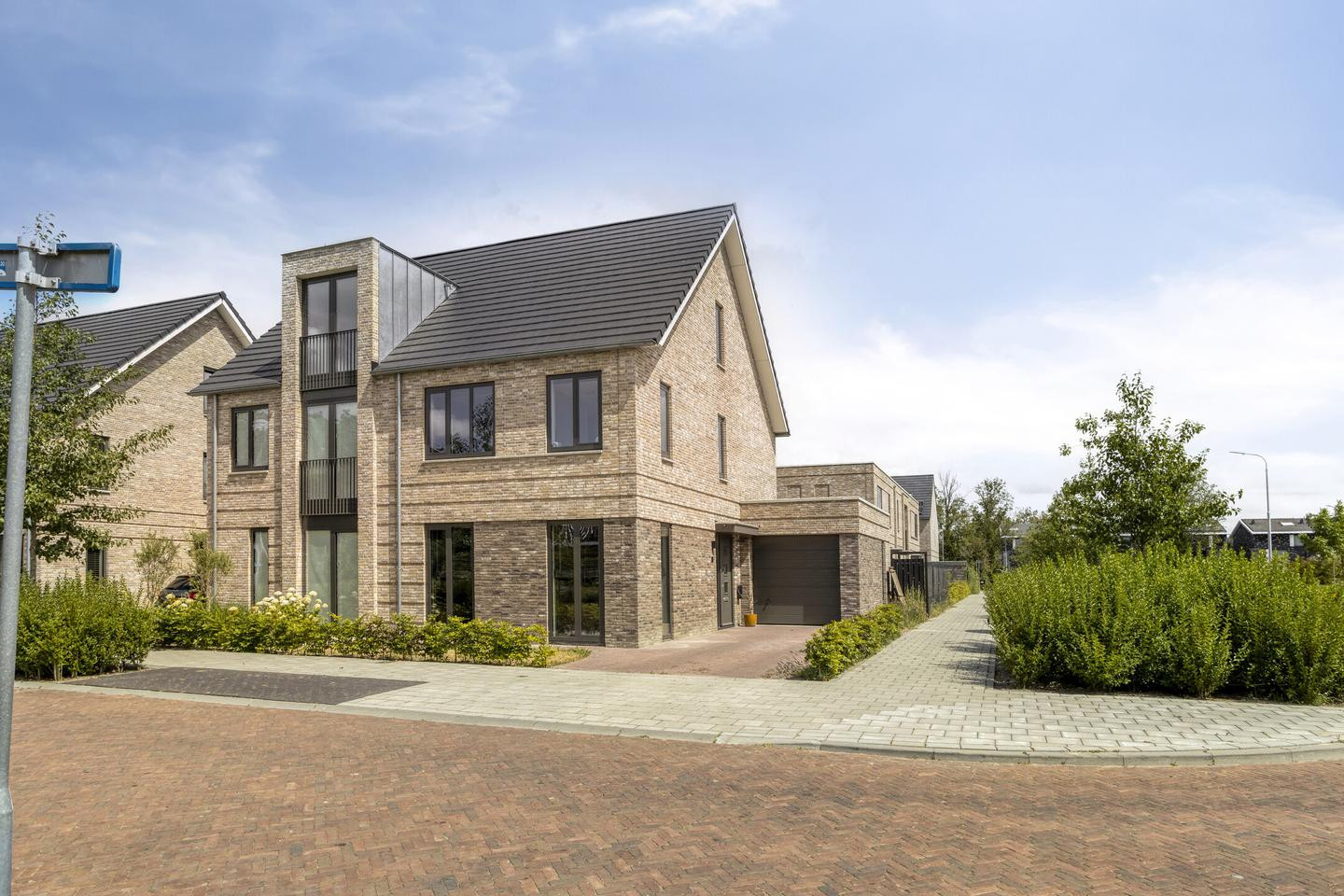 Hoekwoning te koop: Dommelstraat 8, Middelburg