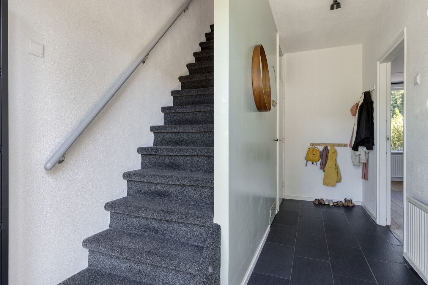 Tussenwoning te koop: Stadhouderslaan 55, Middelburg