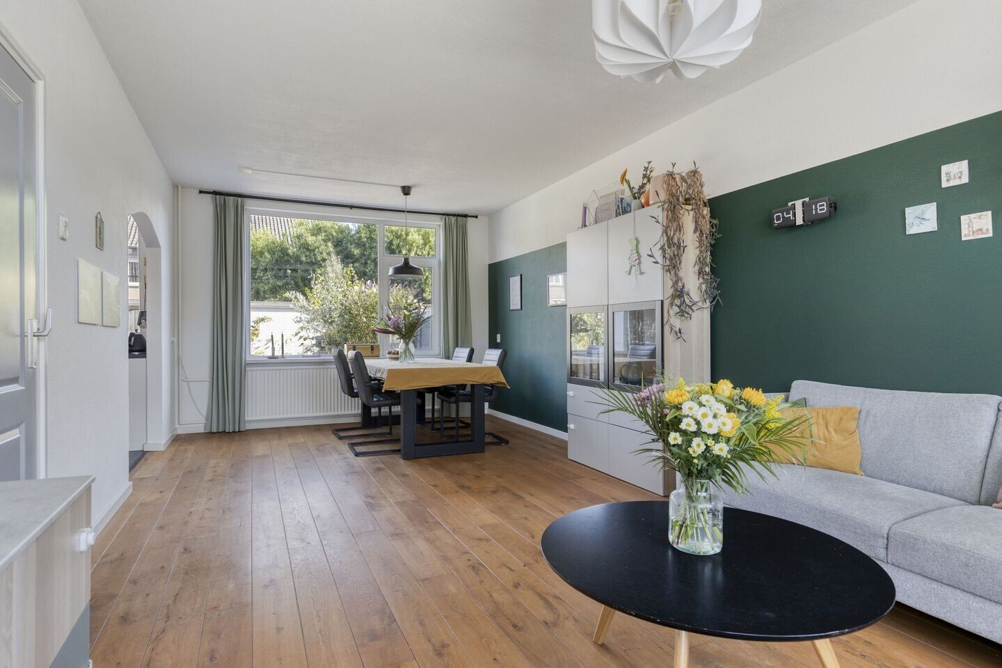 Tussenwoning te koop: Stadhouderslaan 55, Middelburg