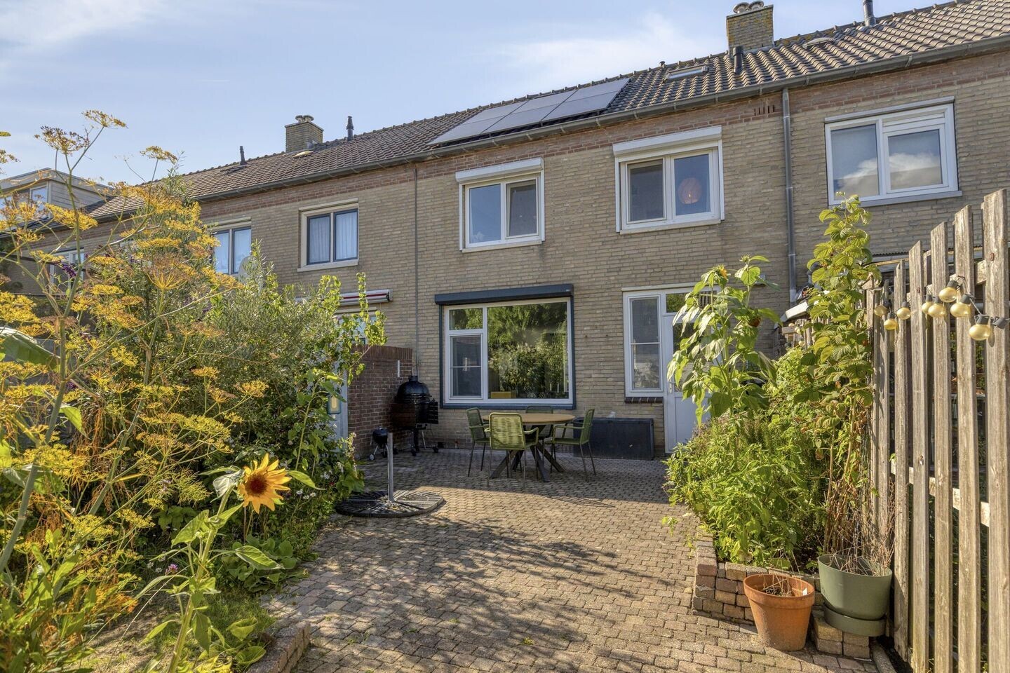 Tussenwoning te koop: Stadhouderslaan 55, Middelburg