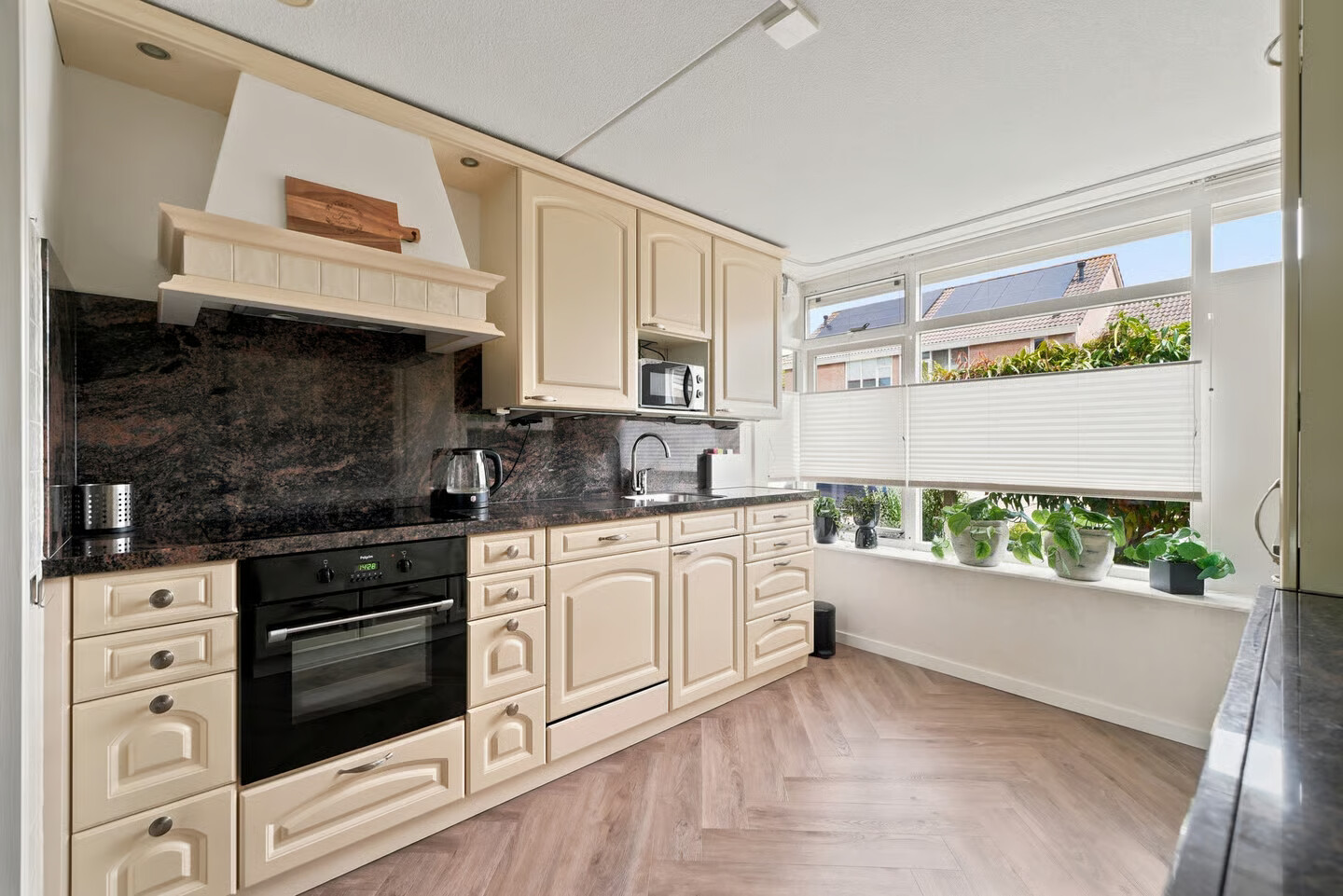 Hoekwoning te koop: Kingstraat 1, Middelburg