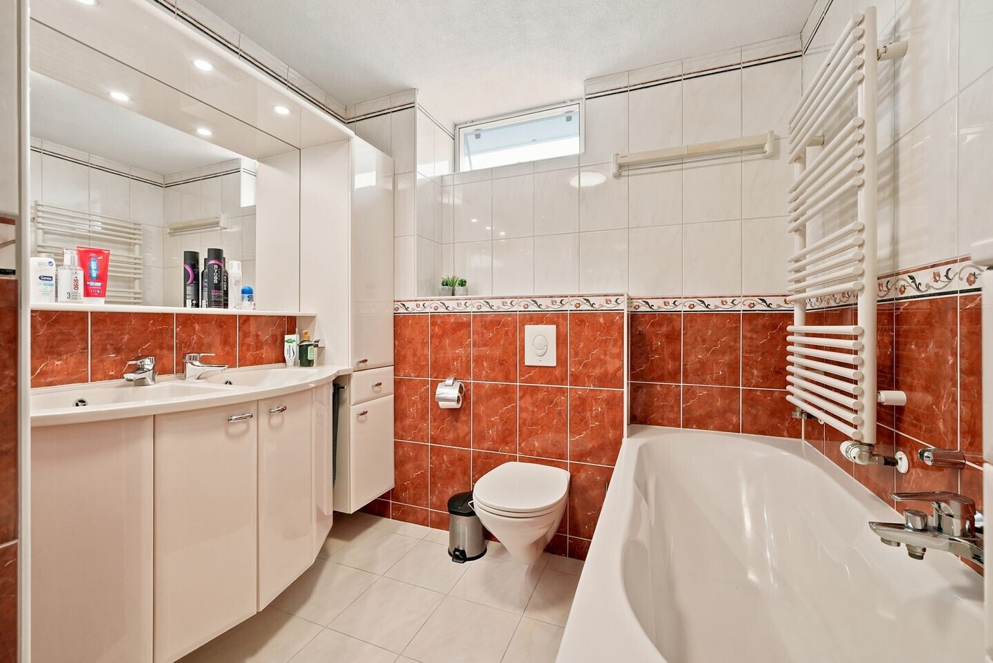 Hoekwoning te koop: Kingstraat 1, Middelburg