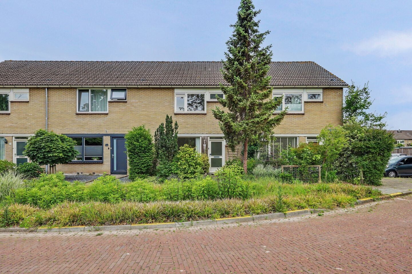 Tussenwoning te koop: Vromoldsland 27, Middelburg