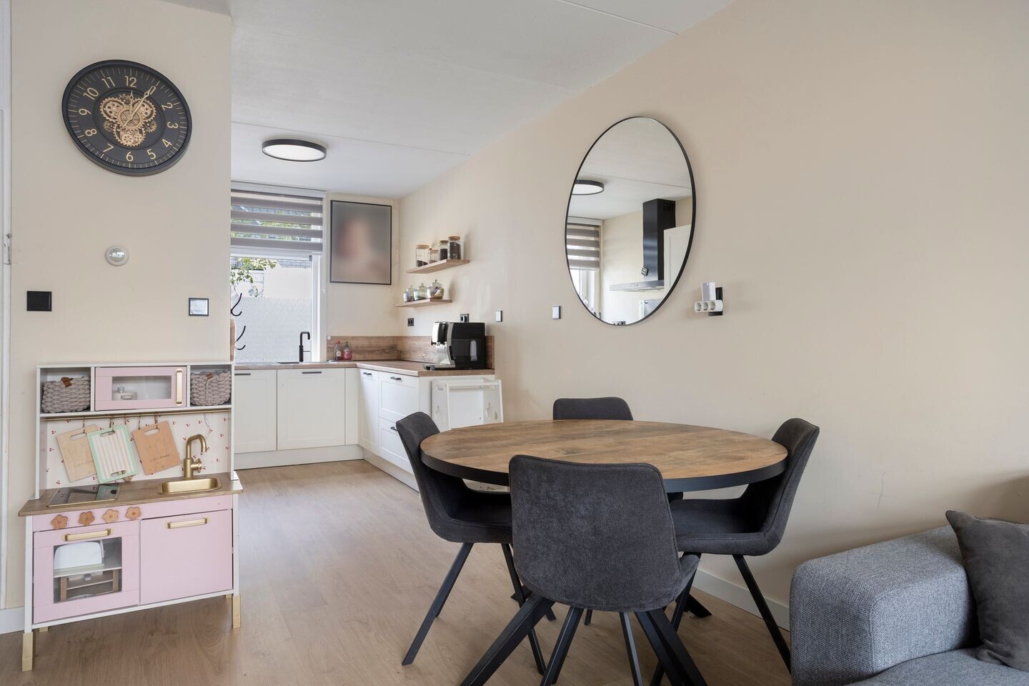 Tussenwoning te koop: Saffier 44, Middelburg