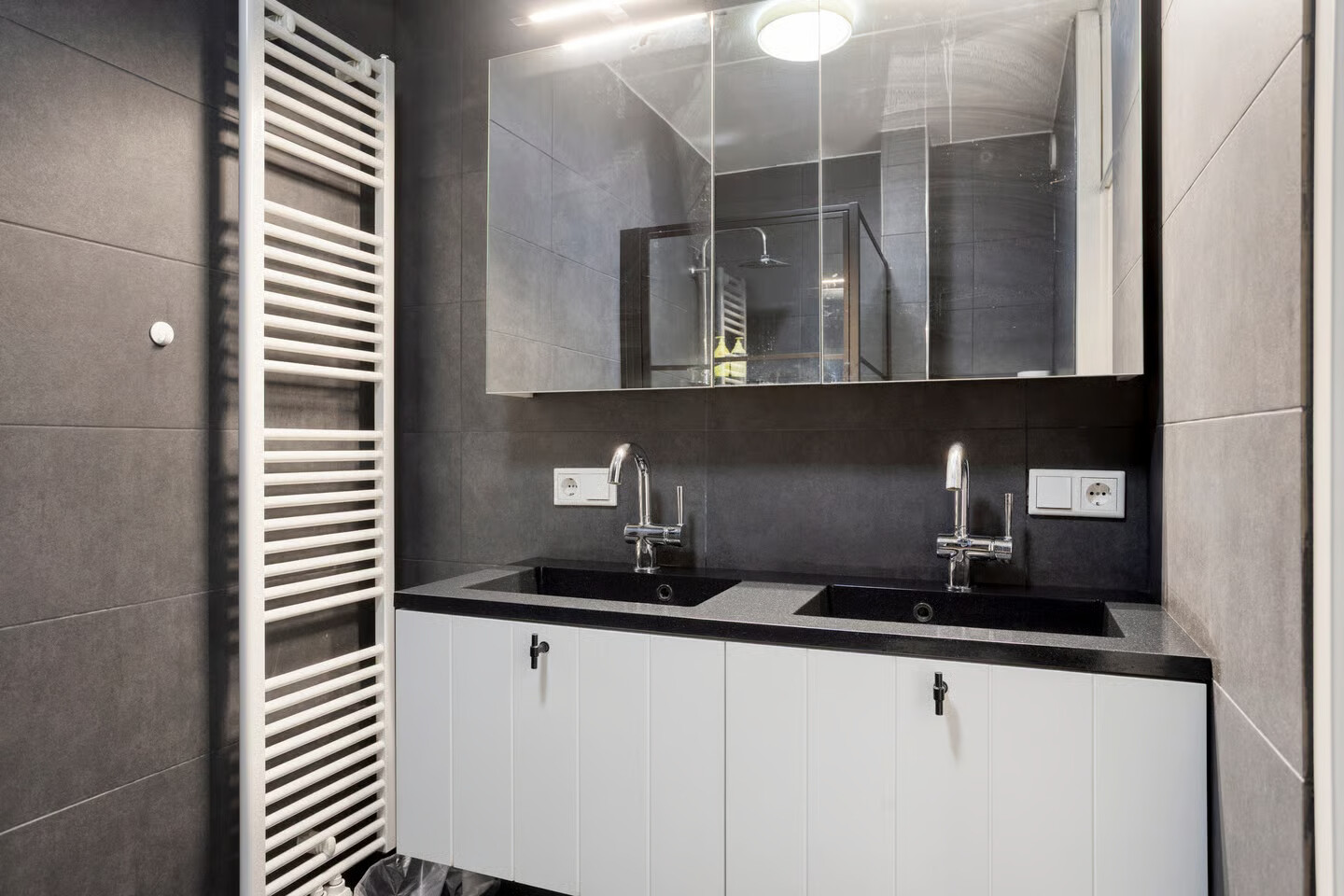 Tussenwoning te koop: Saffier 44, Middelburg