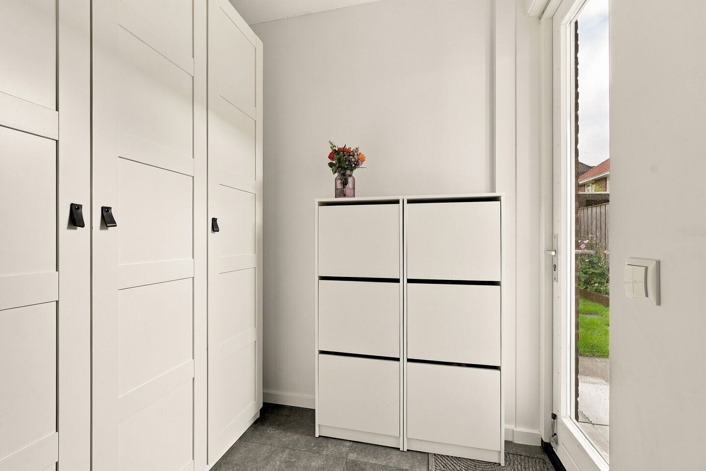Twee-onder-één-kap te koop: Eendrachtsweg 91, Middelburg