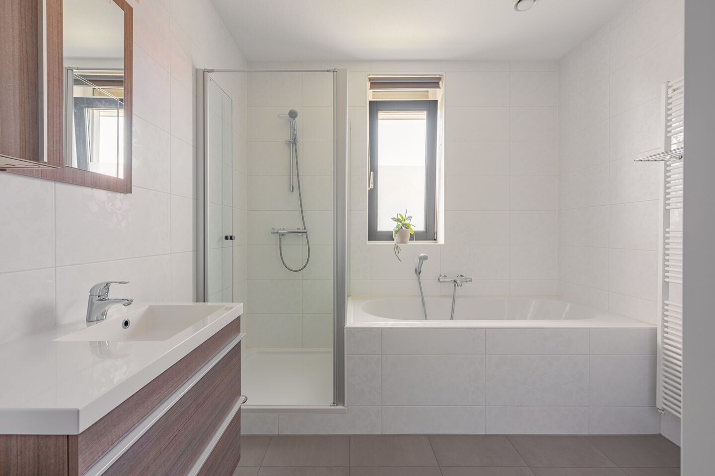 Tussenwoning te koop: Willie Dixonstraat 6, Middelburg