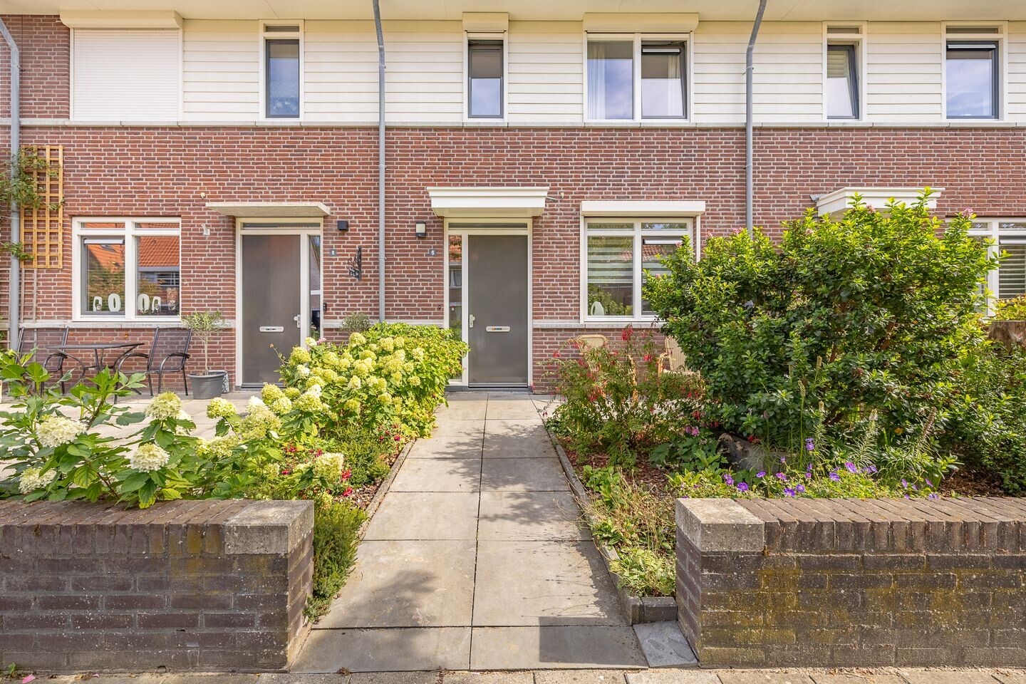 Tussenwoning te koop: Willie Dixonstraat 6, Middelburg