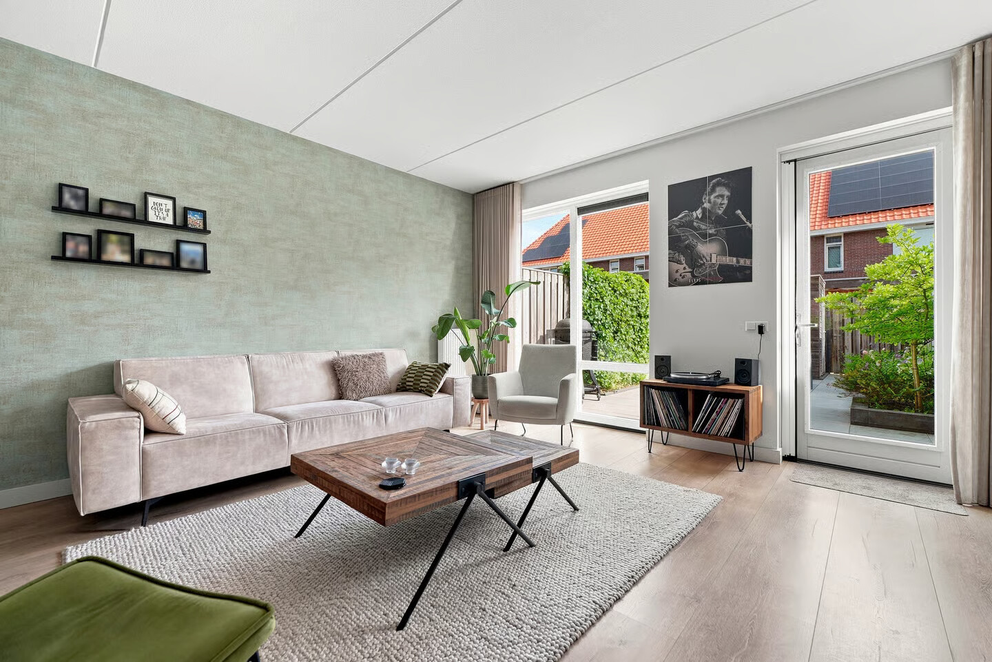 Tussenwoning te koop: Elvis Presleystraat 19, Middelburg