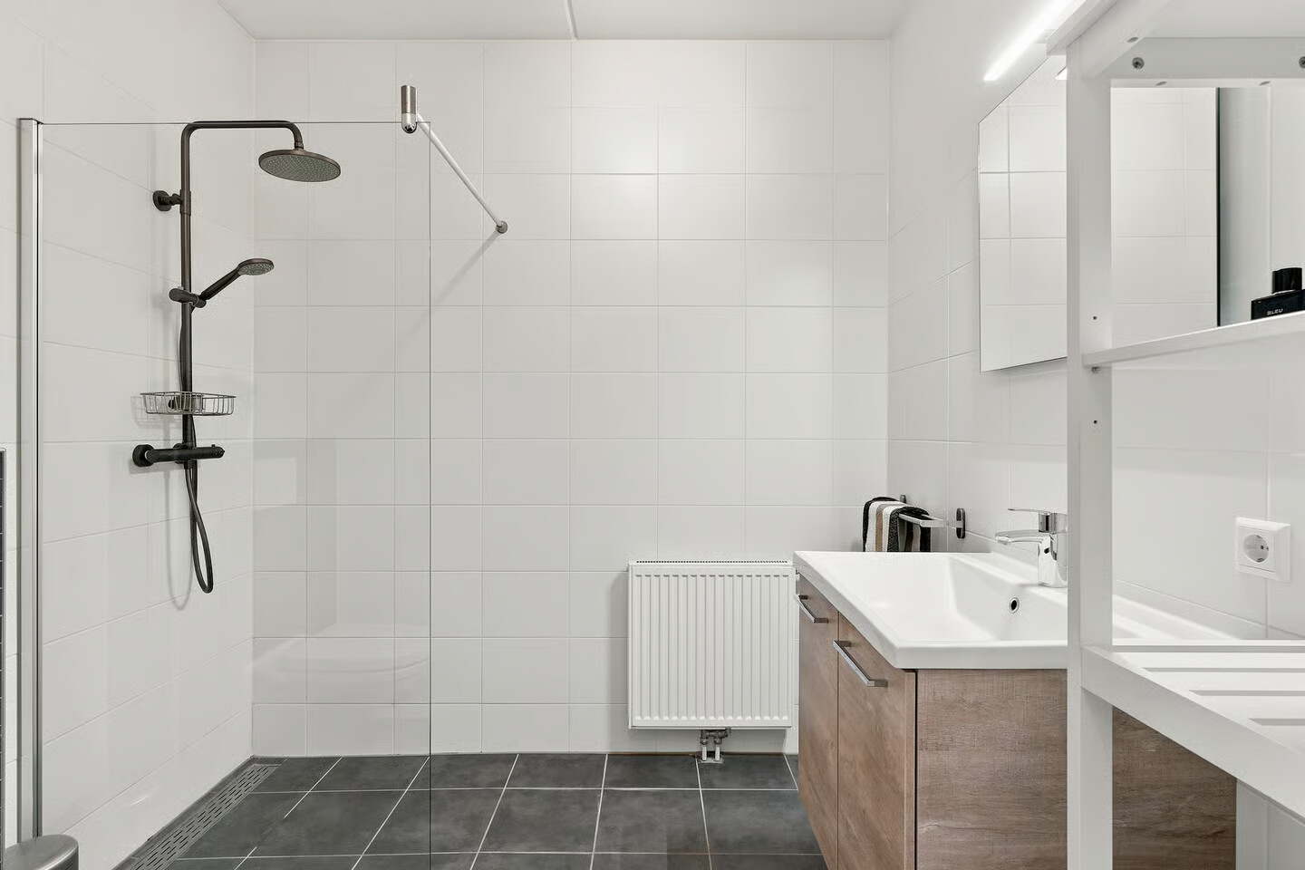 Tussenwoning te koop: Elvis Presleystraat 19, Middelburg