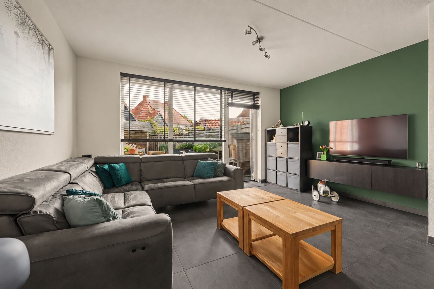 Tussenwoning te koop: Robert Johnsonstraat 73, Middelburg