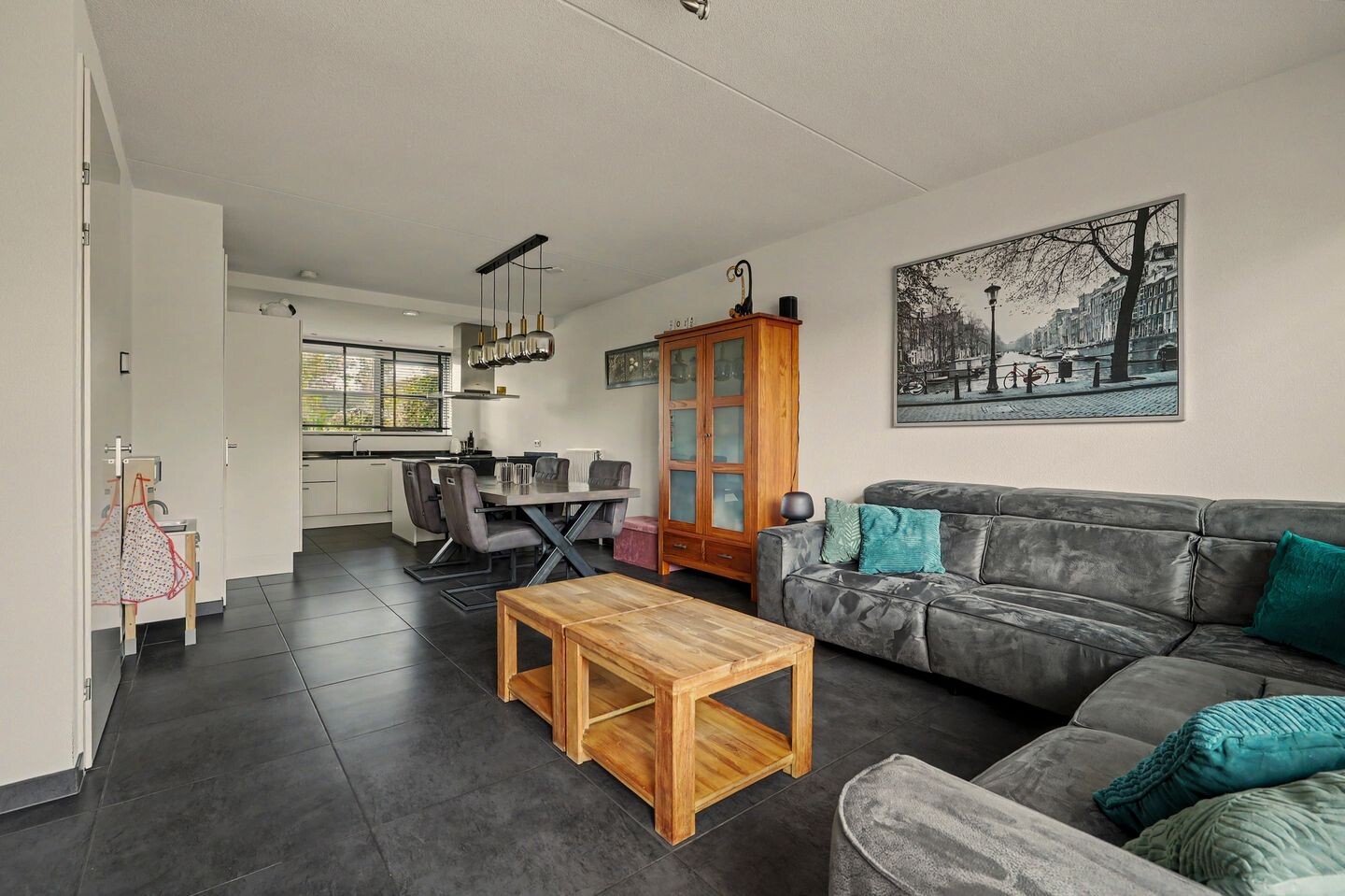 Tussenwoning te koop: Robert Johnsonstraat 73, Middelburg