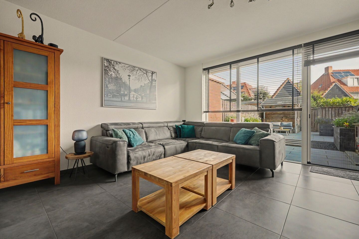 Tussenwoning te koop: Robert Johnsonstraat 73, Middelburg