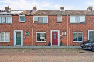 Burg. Langebeekestraat 24