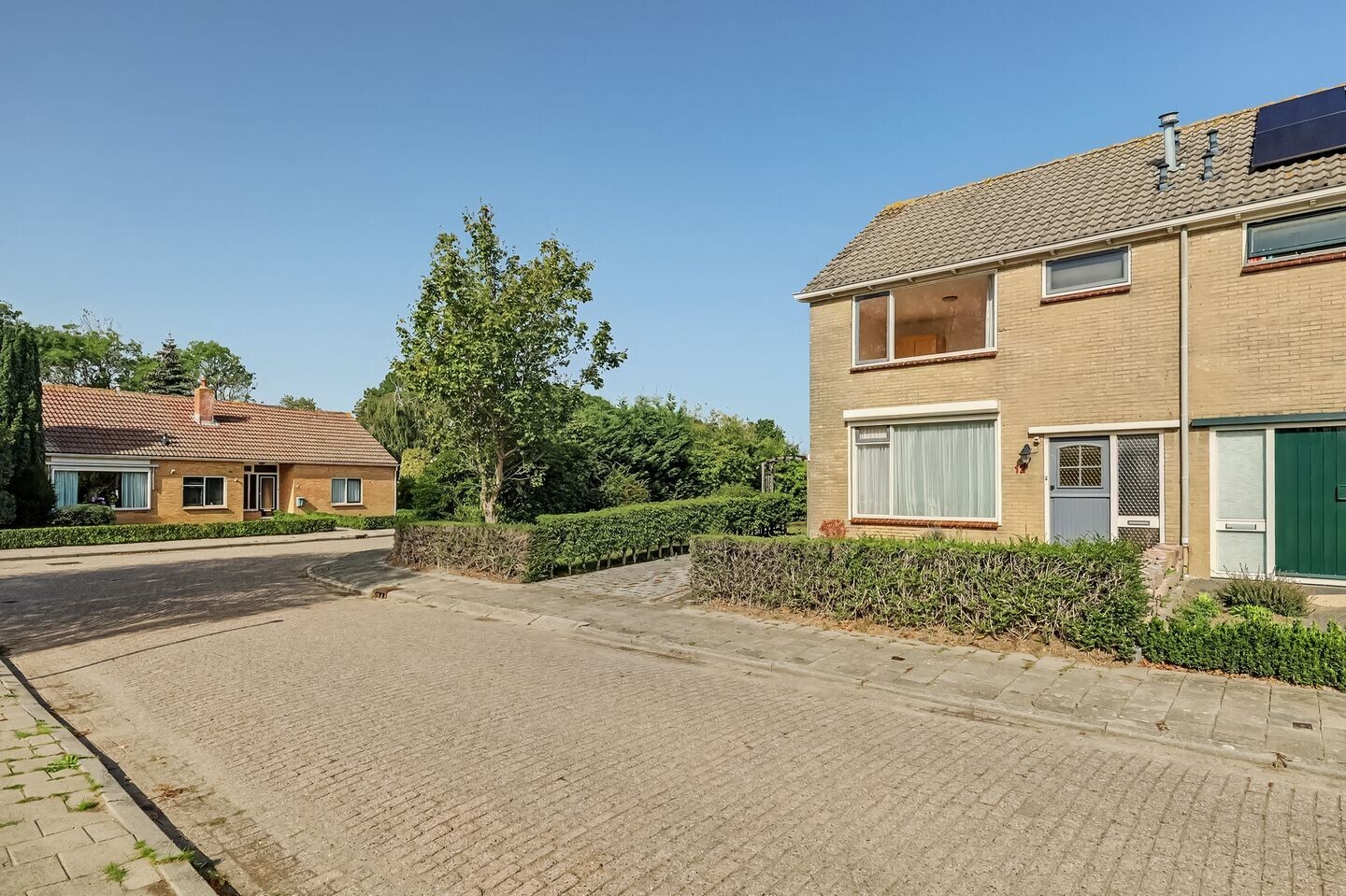 Hoekwoning te koop: Luijksberglaan 12, Serooskerke