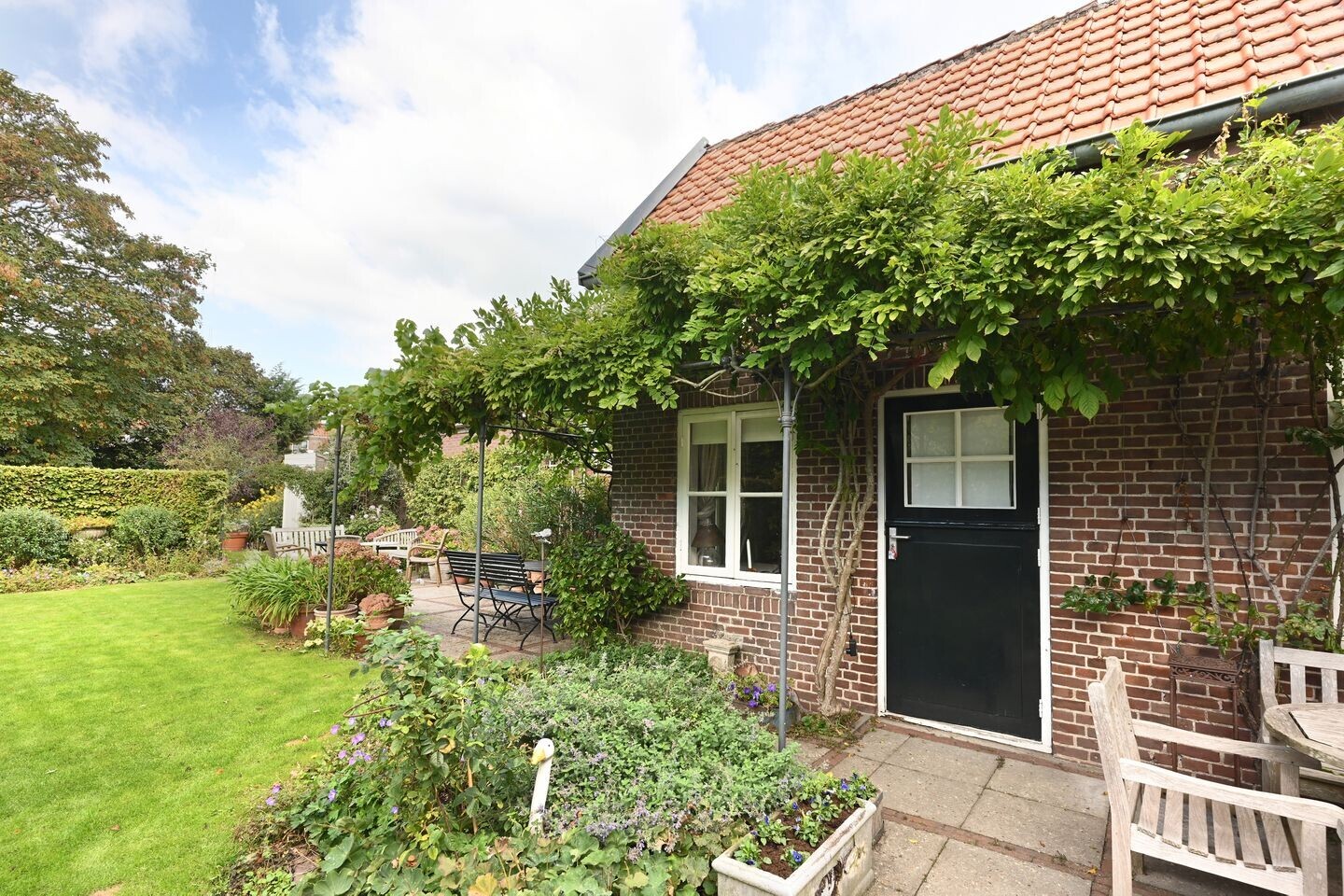 Tussenwoning te koop: Weststraat 16, Domburg