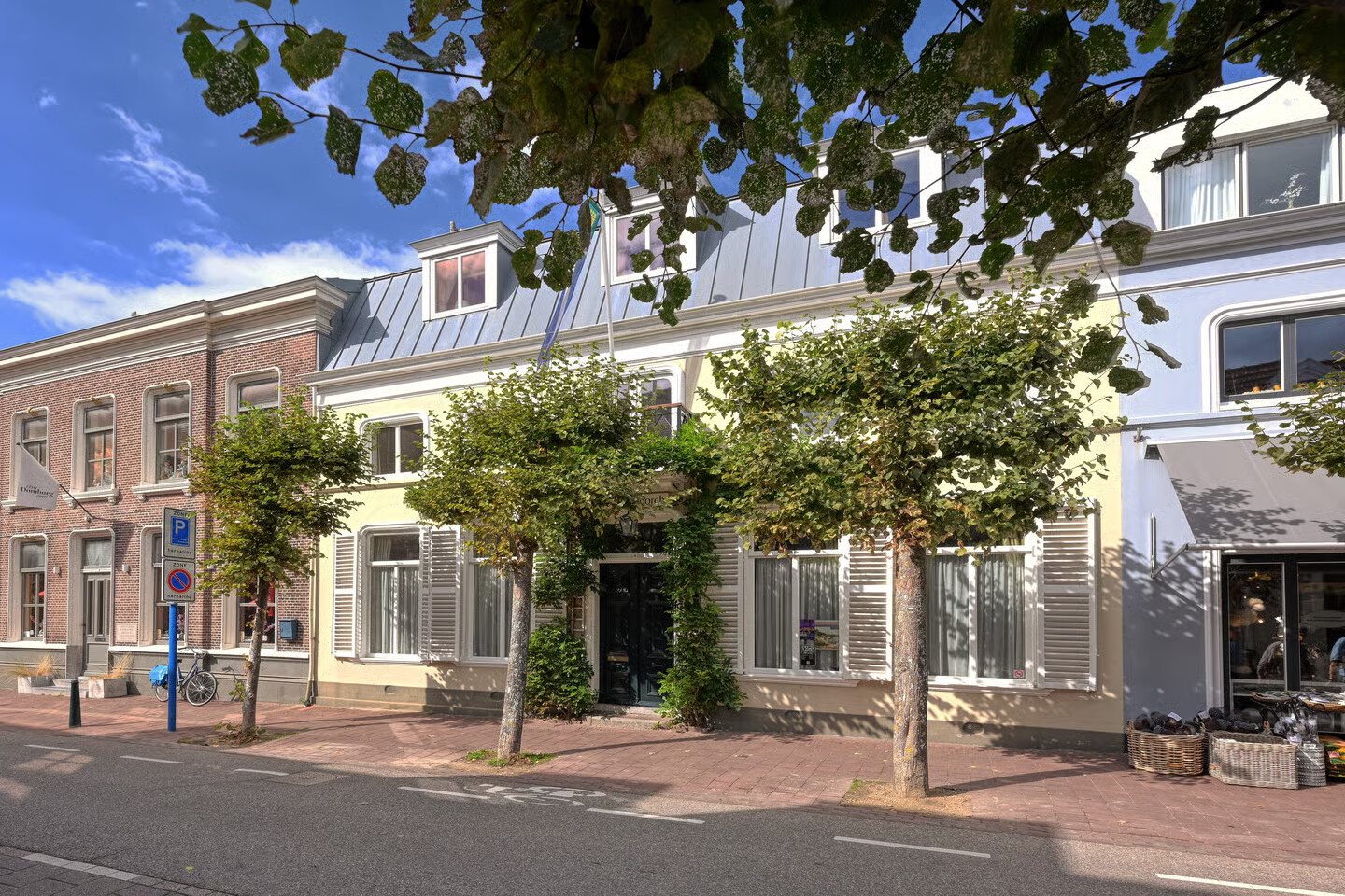 Tussenwoning te koop: Weststraat 16, Domburg