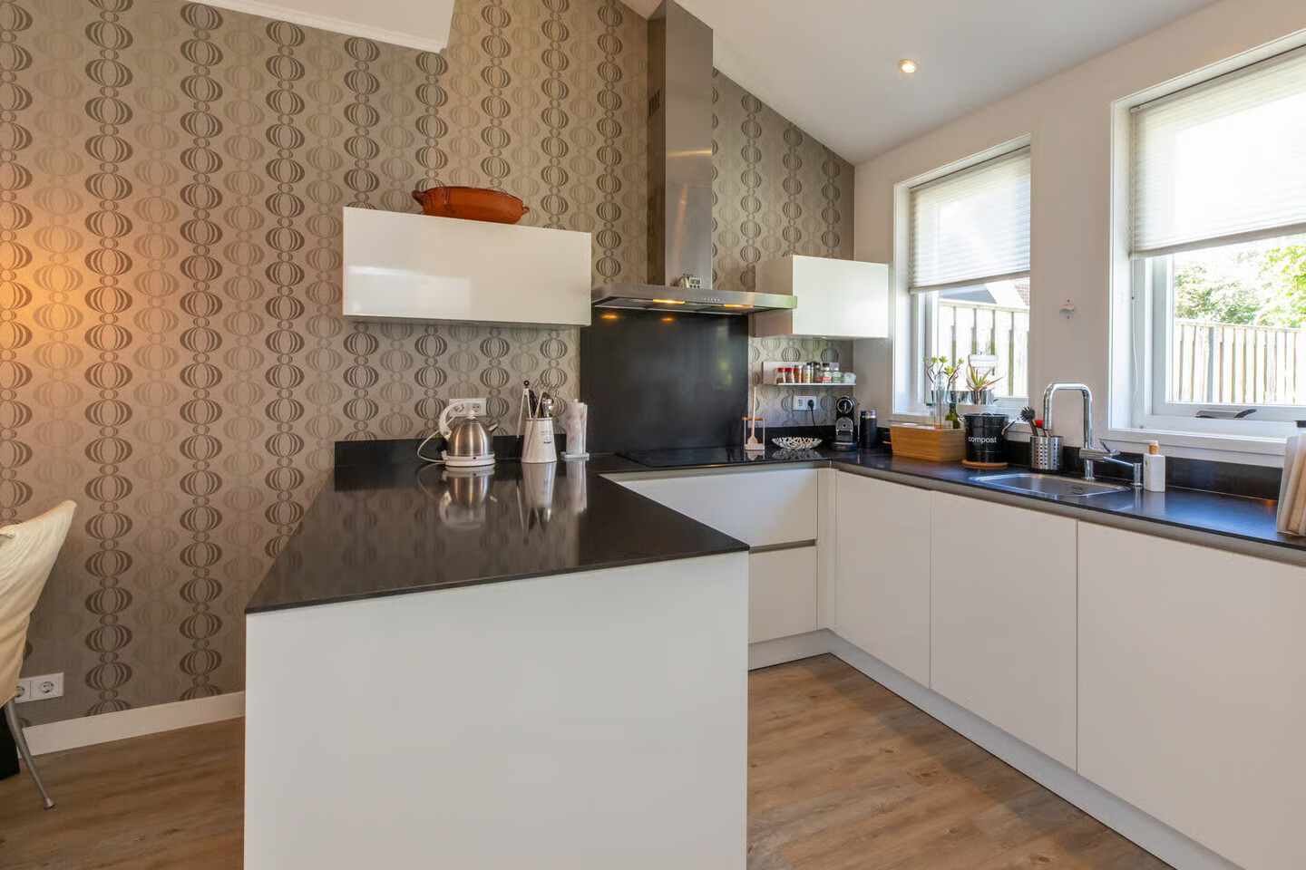 Tussenwoning te koop: Kanonweistraat 8, Domburg