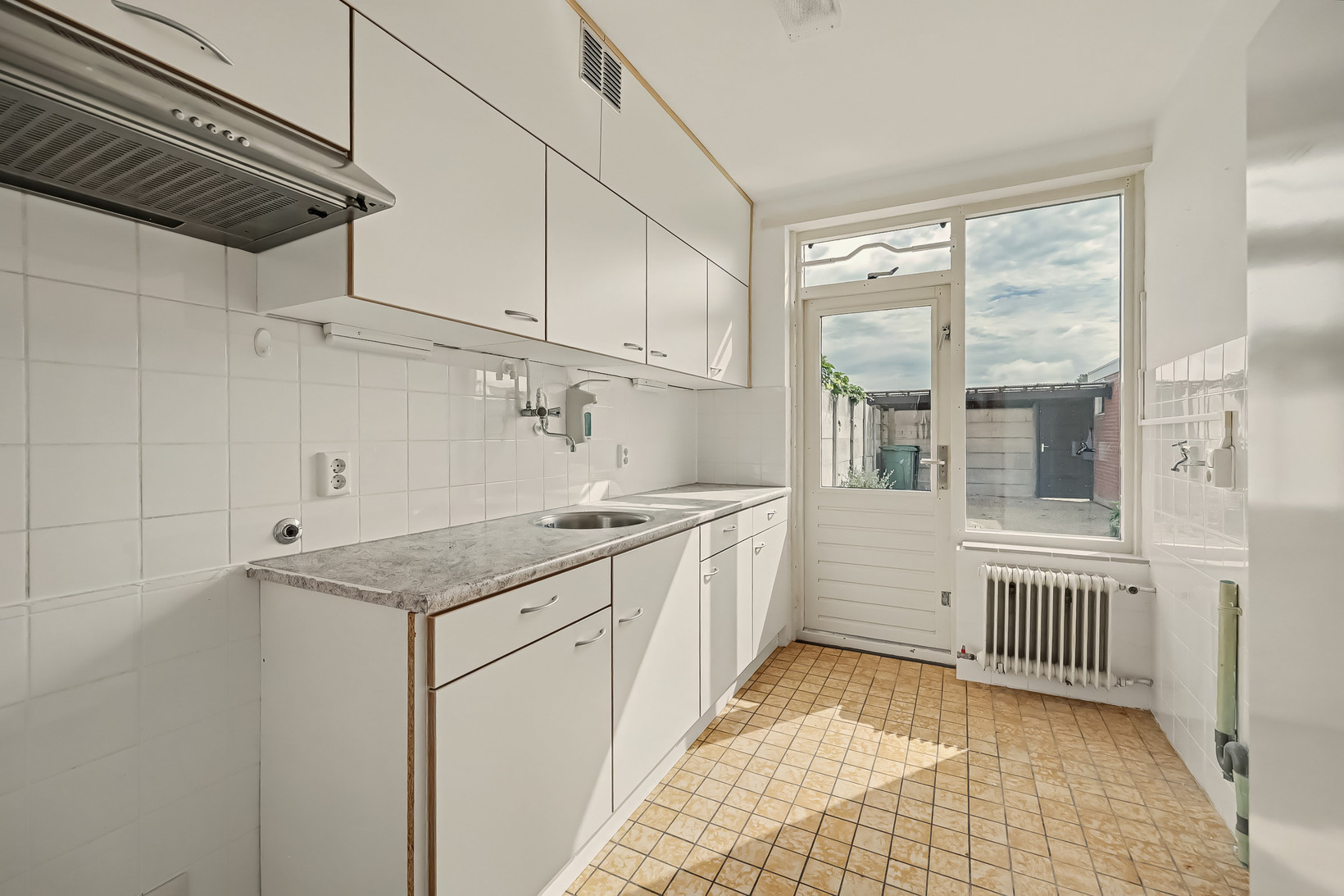 Tussenwoning te koop: Burgemeester Geuzestraat 31, Aagtekerke