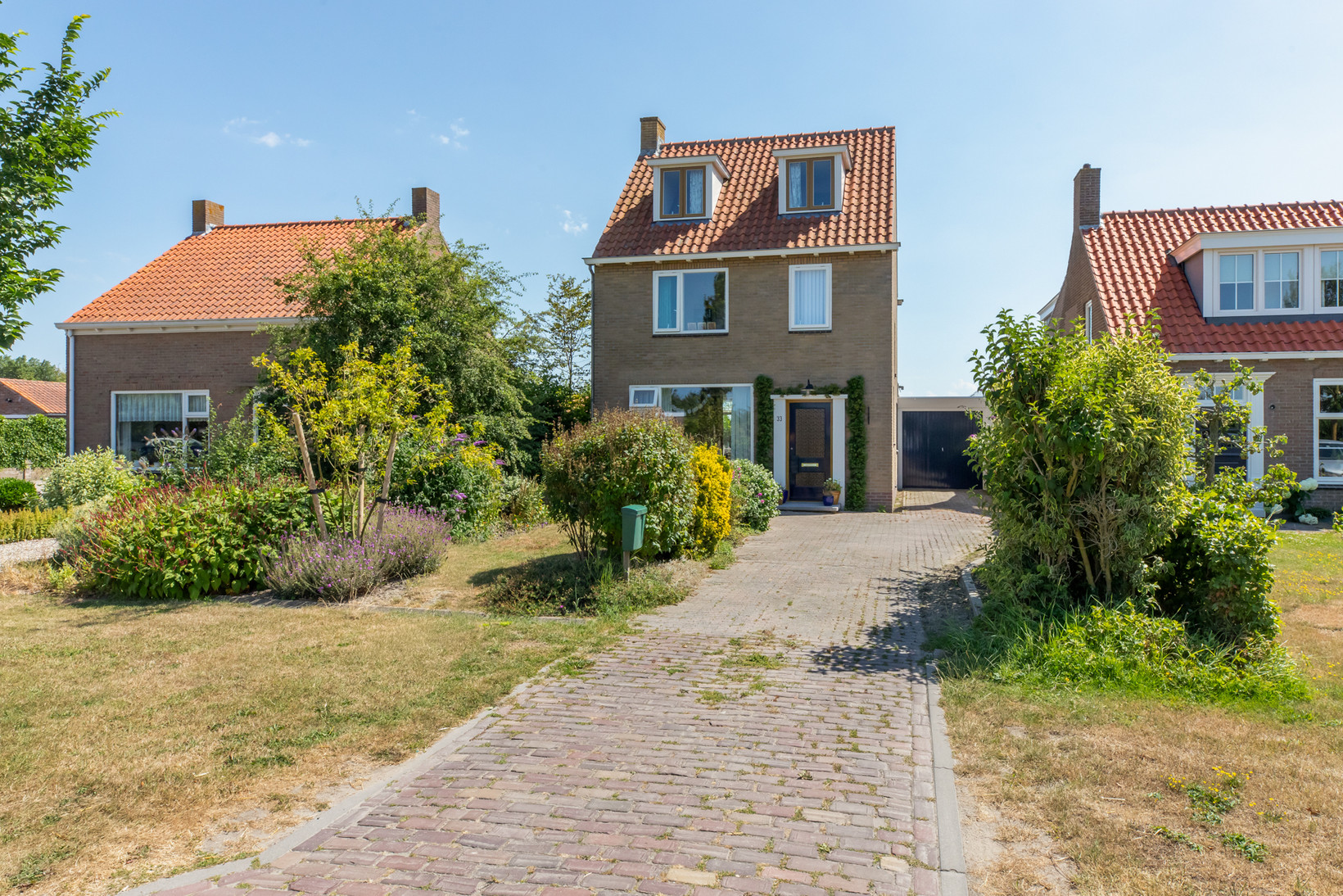 Twee-onder-één-kap te koop: Prelaatweg 33, Aagtekerke