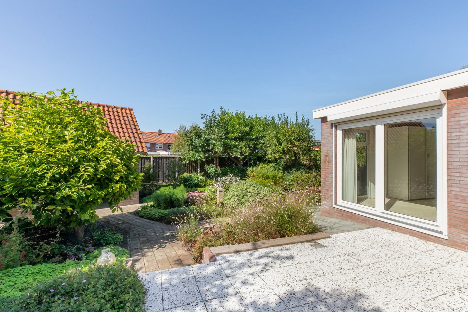 Hoekwoning te koop: Dorpsplein 14, Koudekerke