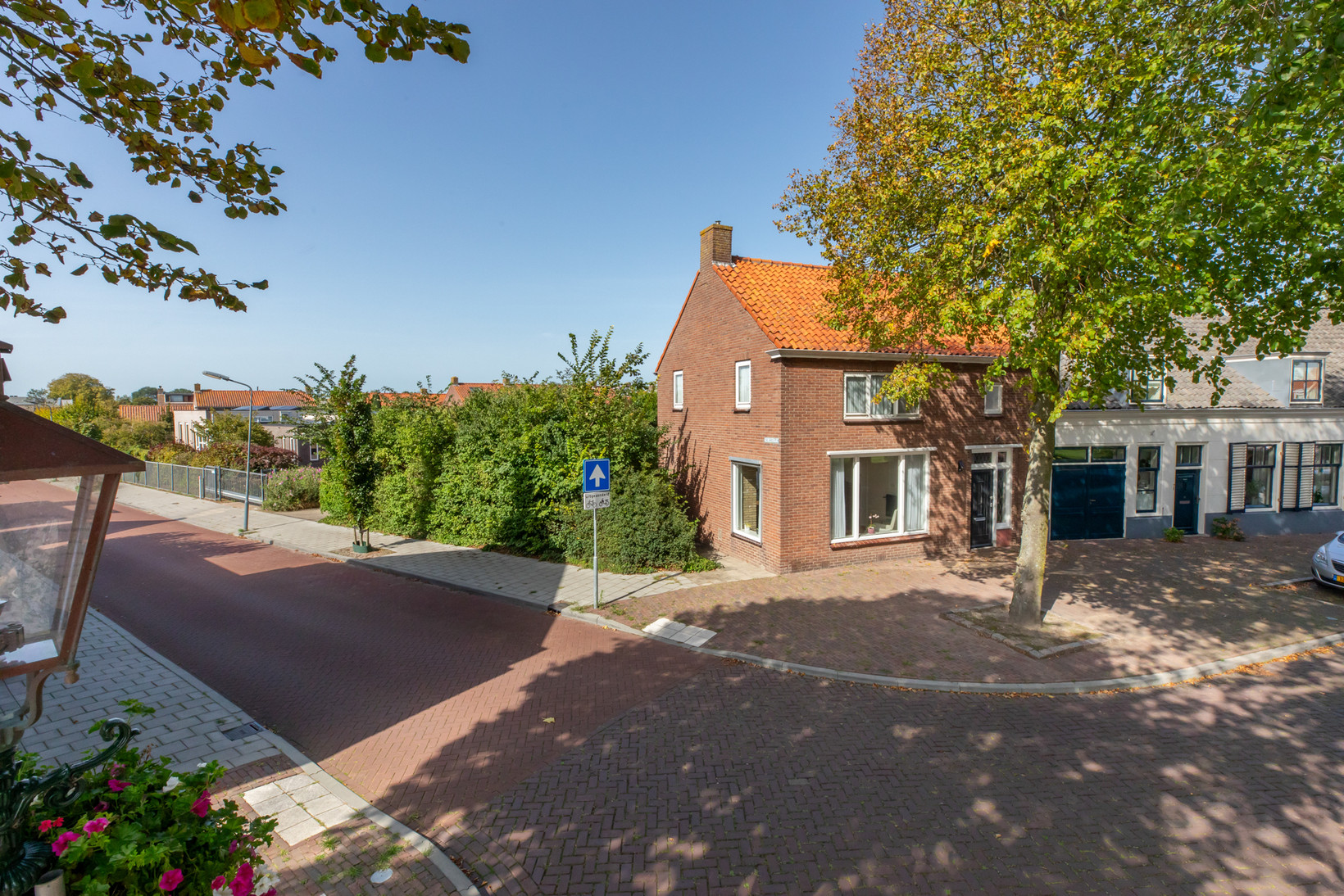 Hoekwoning te koop: Dorpsplein 14, Koudekerke